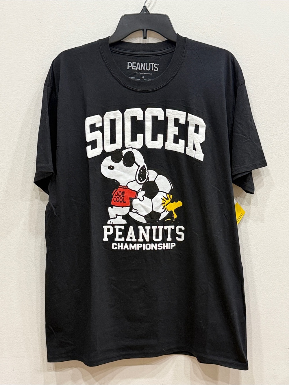 Peanuts Soccer Snoopy & Woodstock Graphic T-Shirt - Size Medium - NWT